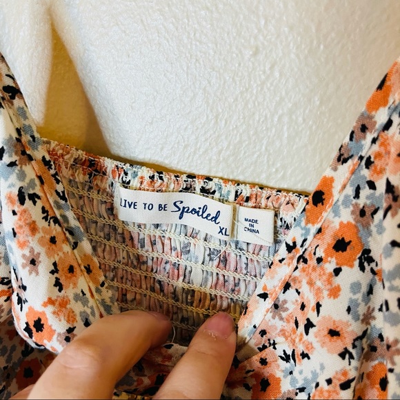 NWT Cropped Floral Top - Picture 4 of 7